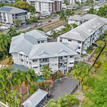 Citysider Cairns Holiday Apartments-3