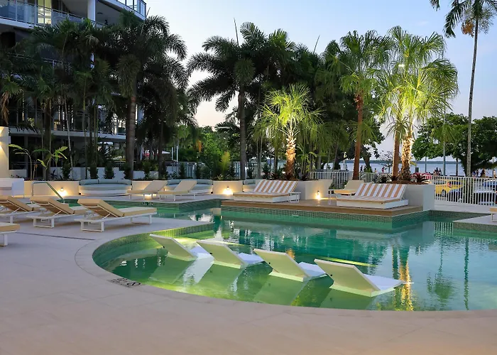Doubletree By Hilton Cairns
